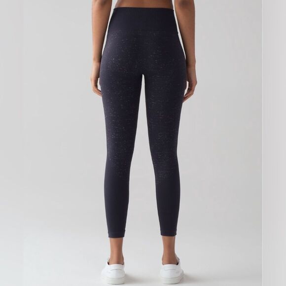 Lululemon Free To Flow 7/8 Leggings Midnight Navy Blue Size 4 Athleisure Yoga